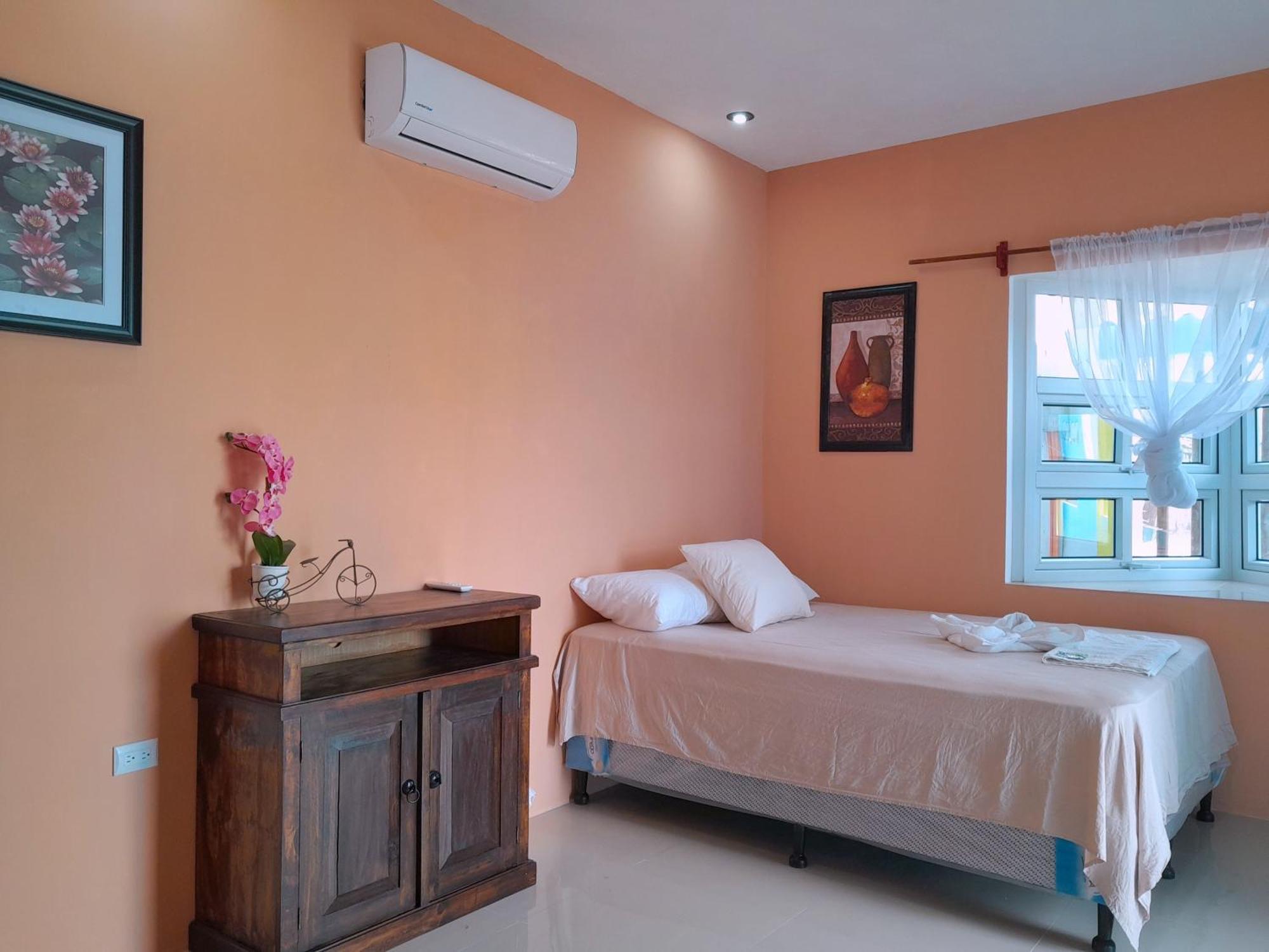 Hotel Ebenezer El Paredon El Paredon Buena Vista ภายนอก รูปภาพ